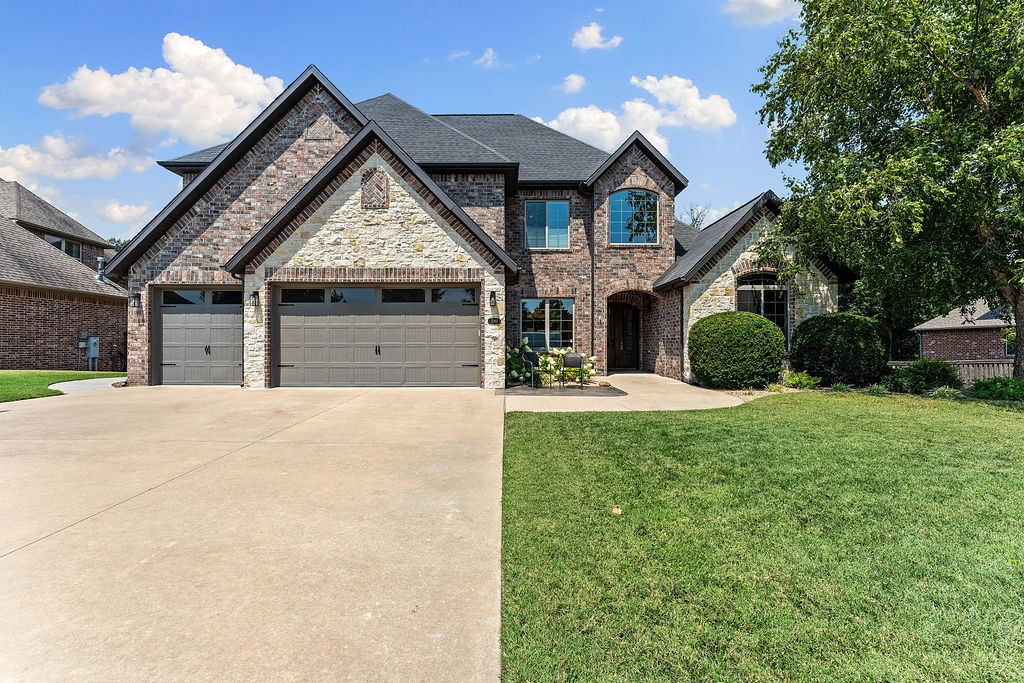 Oak Tree Centerton - Residential