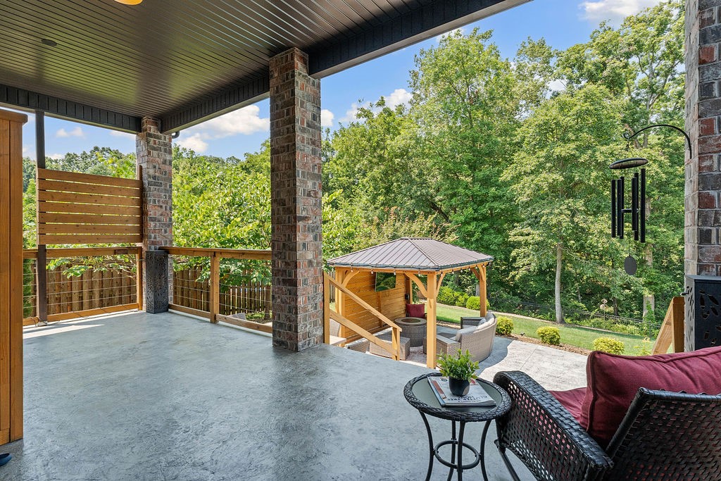 Oak Tree Centerton - Residential