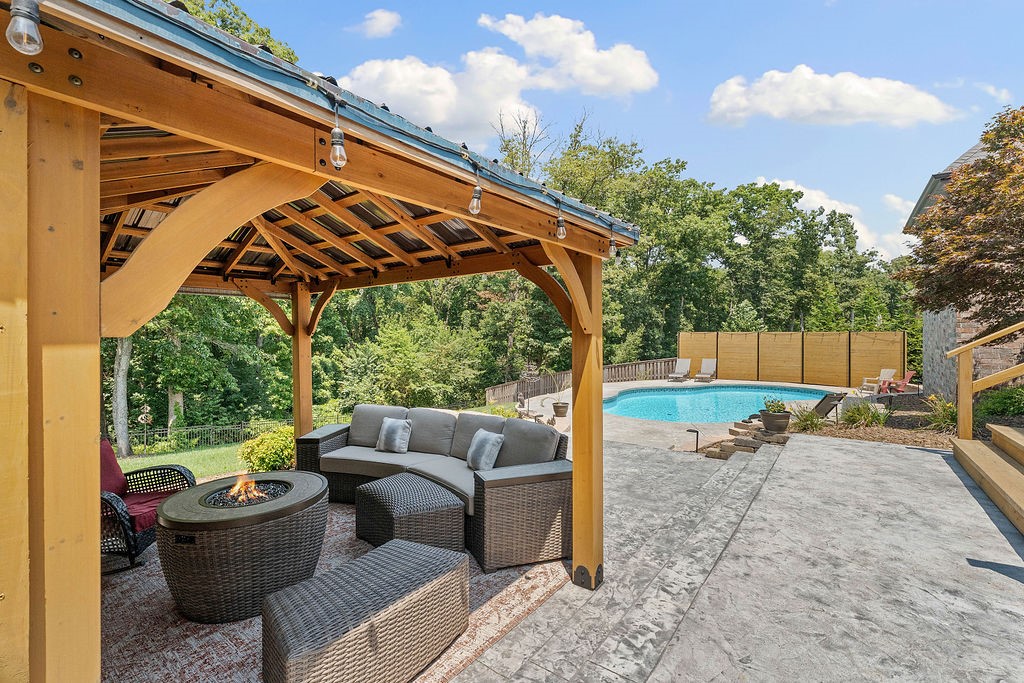 Oak Tree Centerton - Residential