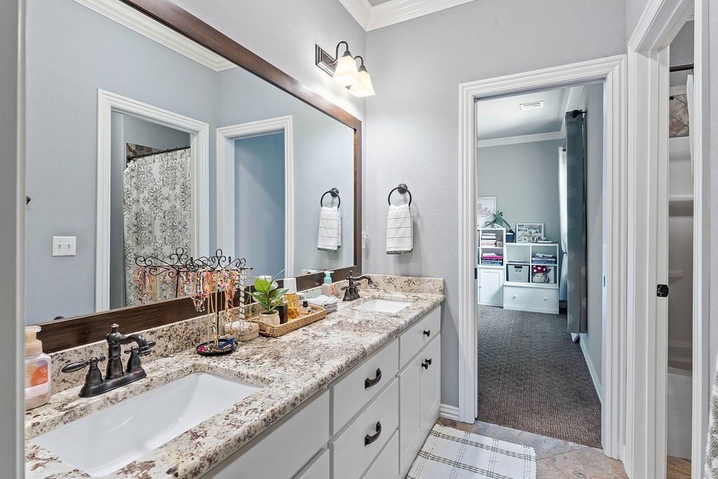 Oak Tree Centerton - Residential