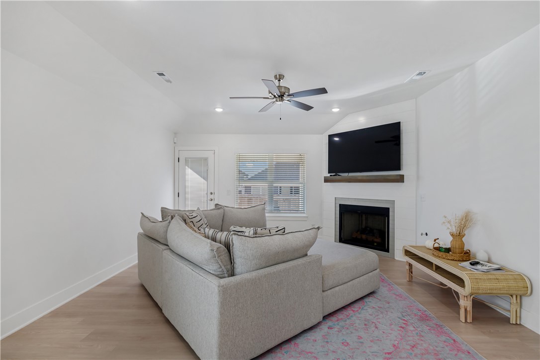Towne West Sub Ph I - Residential