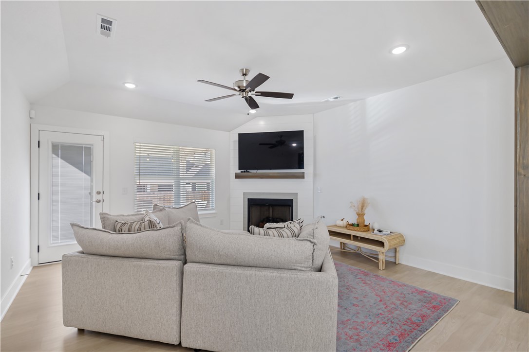 Towne West Sub Ph I - Residential