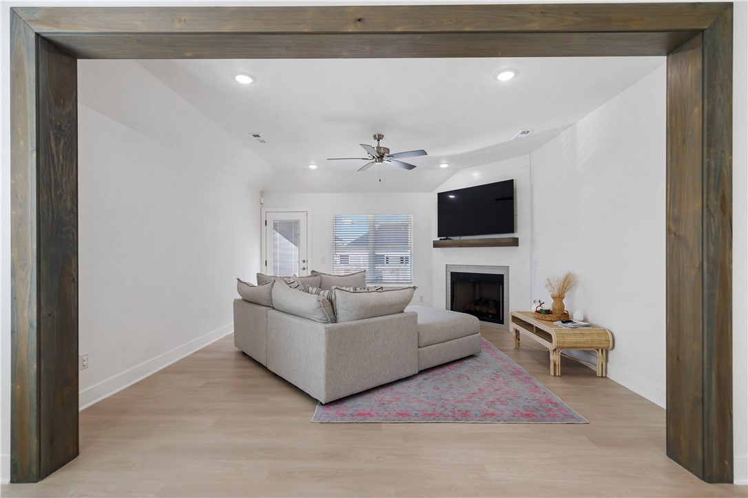 Towne West Sub Ph I - Residential
