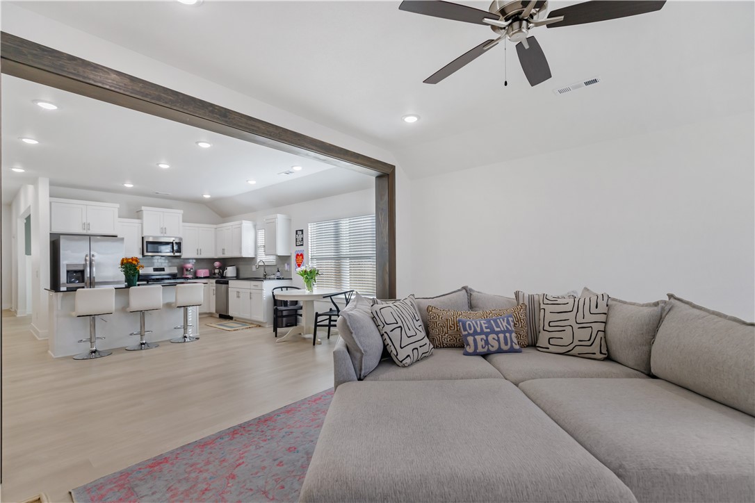 Towne West Sub Ph I - Residential
