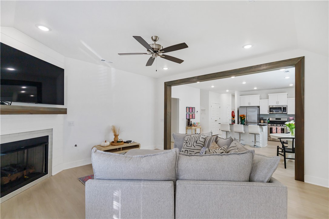 Towne West Sub Ph I - Residential