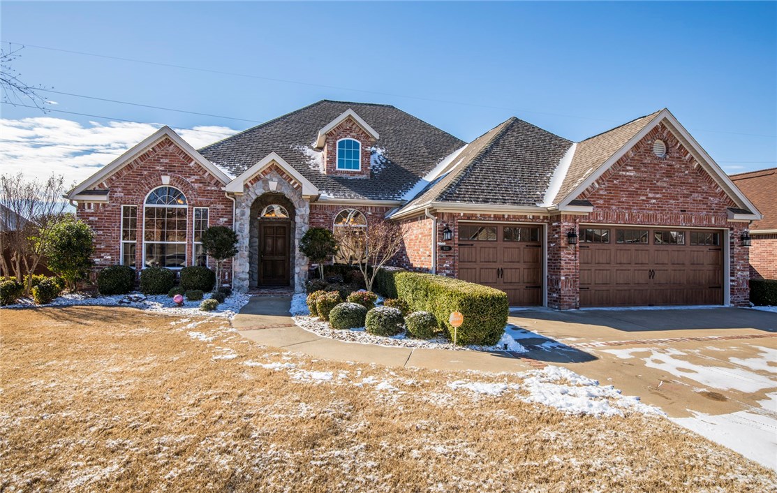 Immaculate one of a kind home in highly desired Lochmoor subdivision. One level, split plan. Remodeled in 2013 with new hardwood floors, new roof, HVAC. Entire kitchen with all new cabinets, large island, exotic granite and stainless steel appliances. Peaceful screened porch & beautifully landscaped backyard. 3 bedrooms w/possibility of 4th. 14x30 Bonus Room, Master Bedroom with sitting room. Jack & Jill Bath between BR's 2 & 3. New carpet 2019.Lochmoor Amenities: Pool, baby pool, hot tub, basketball, tennis, sand volleyball & playground.