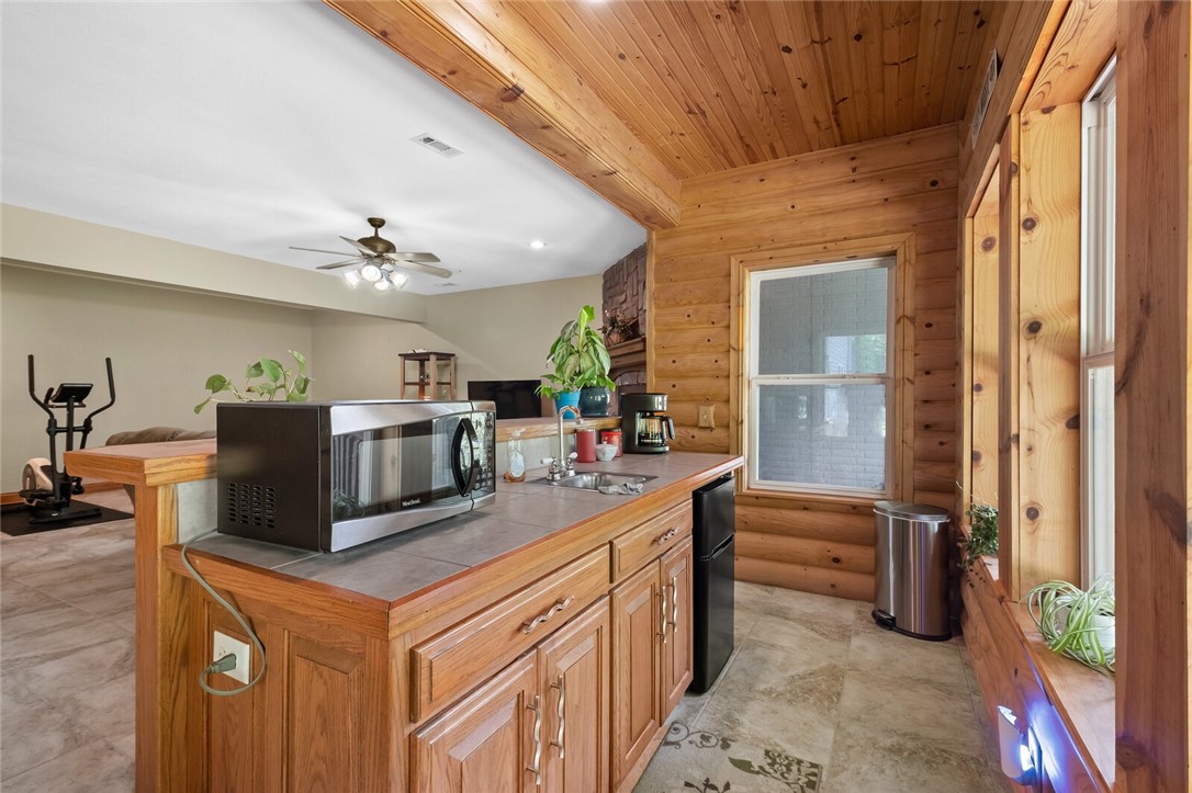 23-20-30-LITTLE FLOCK - Residential