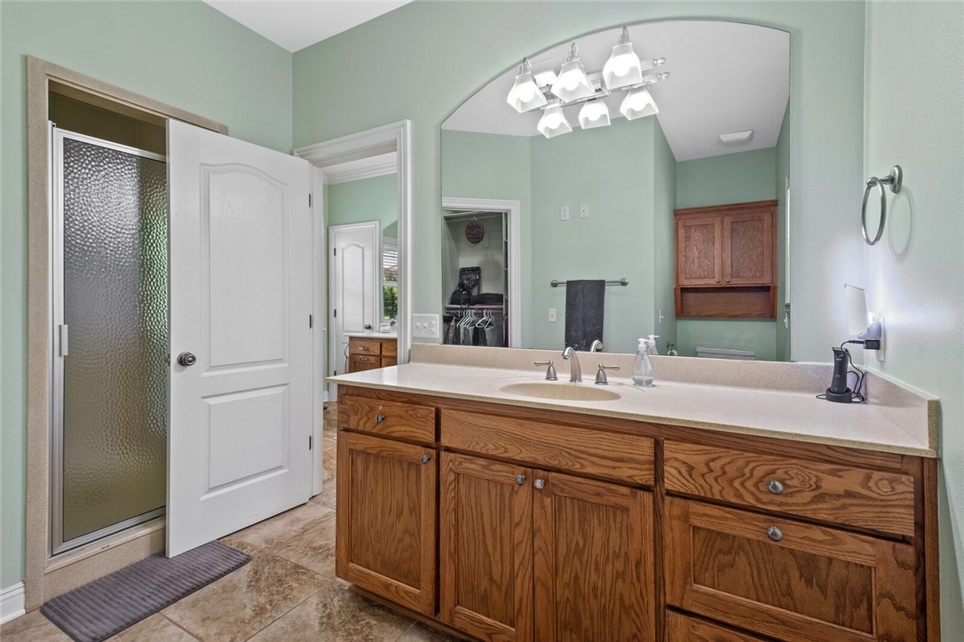 23-20-30-LITTLE FLOCK - Residential