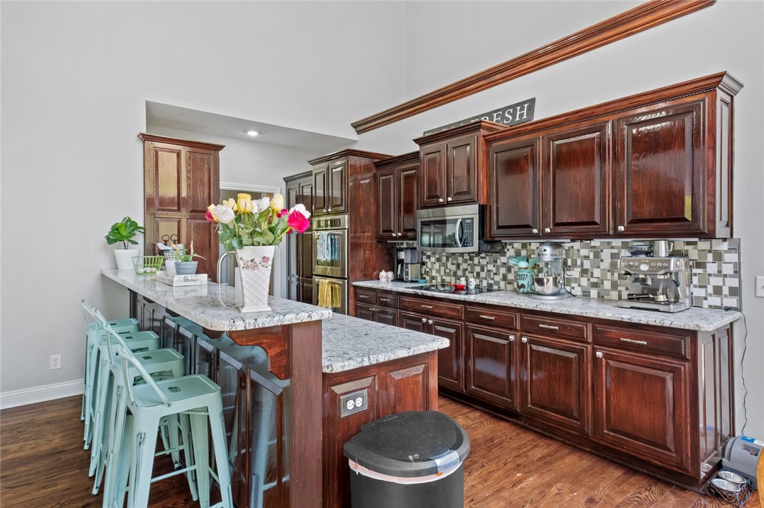 23-20-30-LITTLE FLOCK - Residential