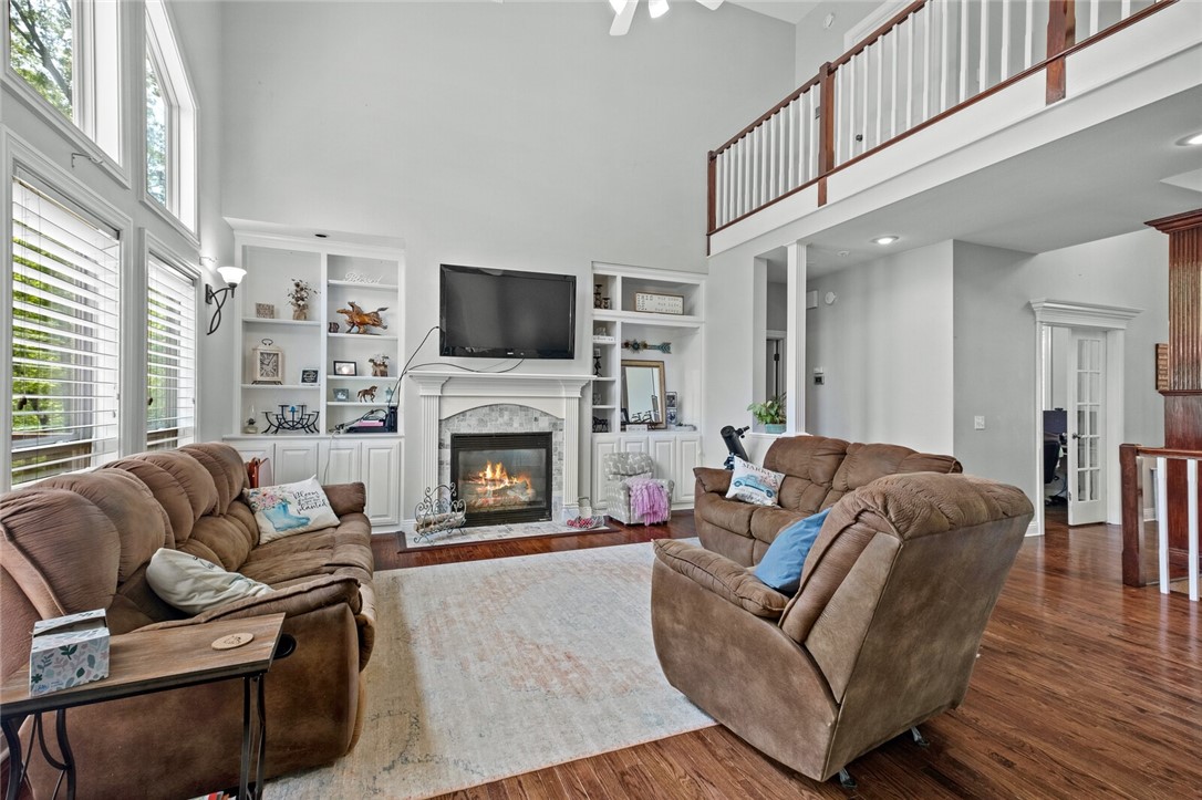 23-20-30-LITTLE FLOCK - Residential