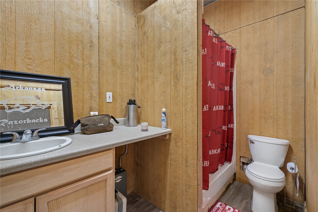 23-20-30-LITTLE FLOCK - Residential