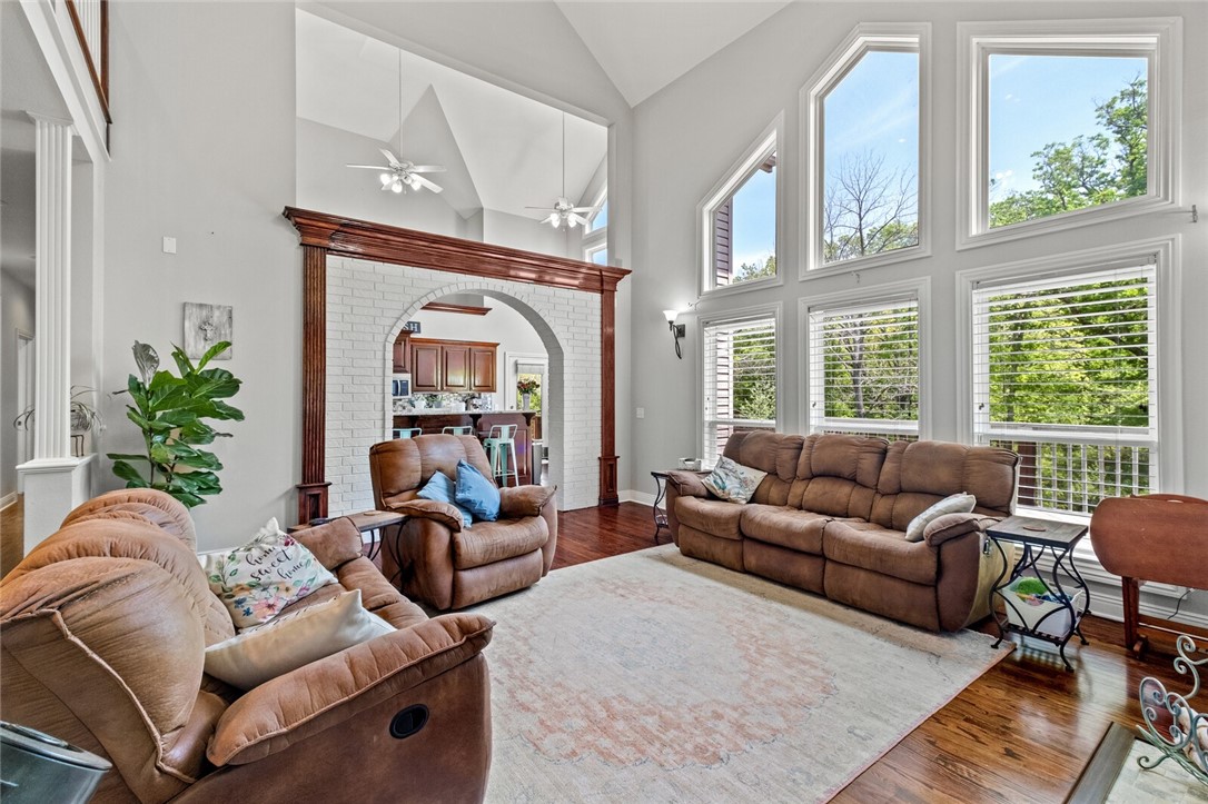 23-20-30-LITTLE FLOCK - Residential