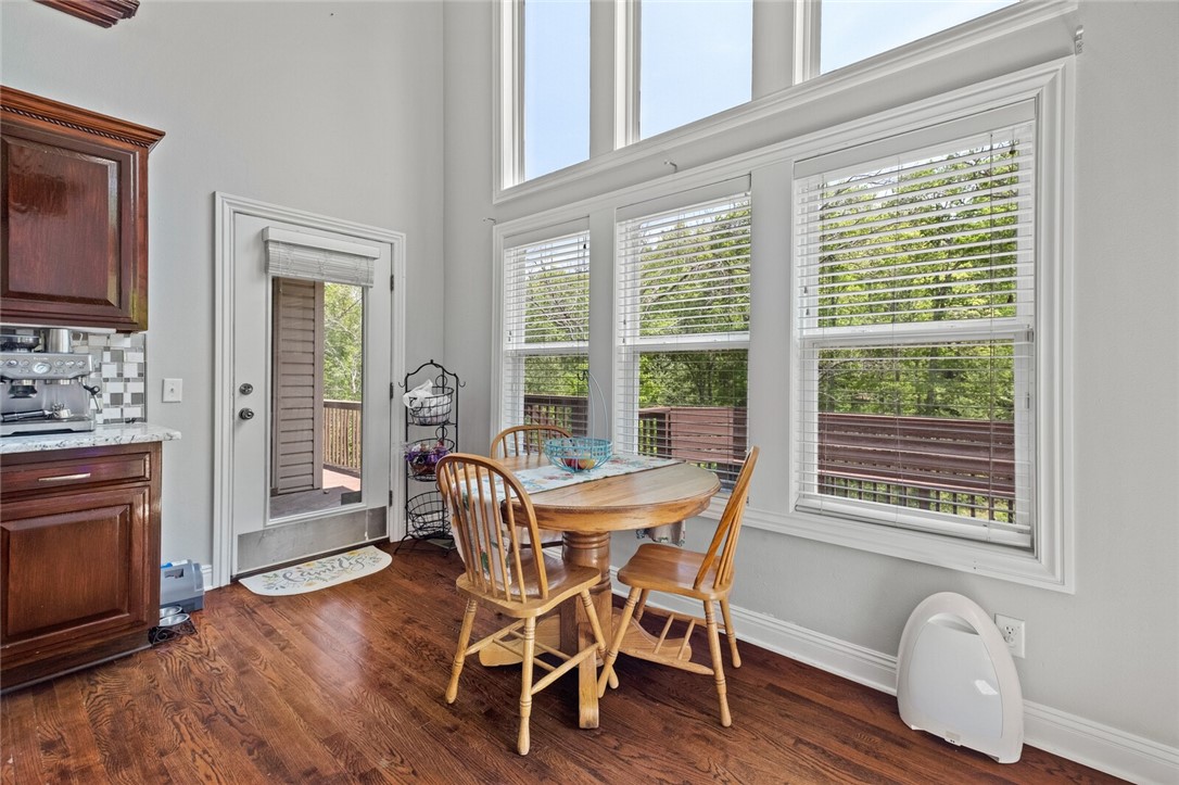 23-20-30-LITTLE FLOCK - Residential