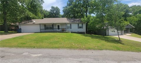 Photo of 5 White Parish Lane, Bella Vista, AR 72714 (MLS # 1344380)