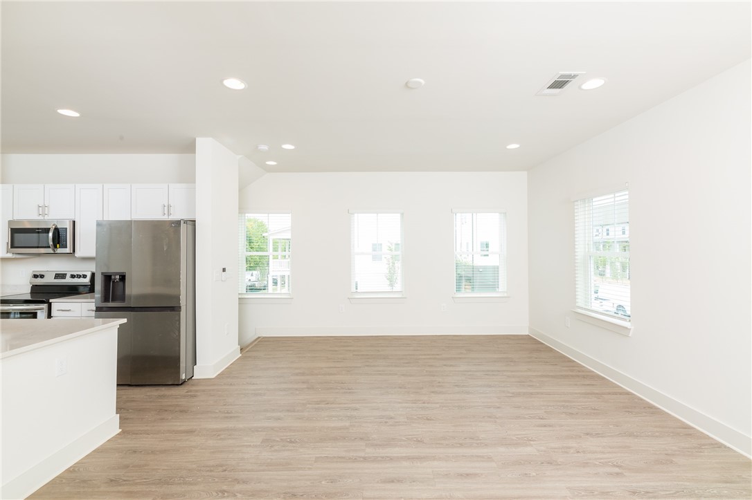 Mitchell Yards - Residential Lease