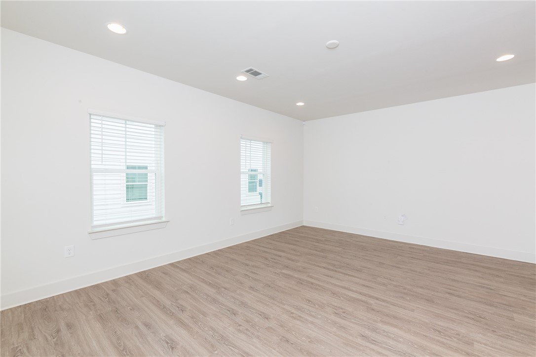 Mitchell Yards - Residential Lease