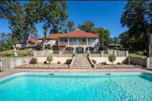 Beautiful Ozark Estate.