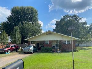Perfect rental! 2 bedroom 1 bath with 1 car carport nice area of atkins .