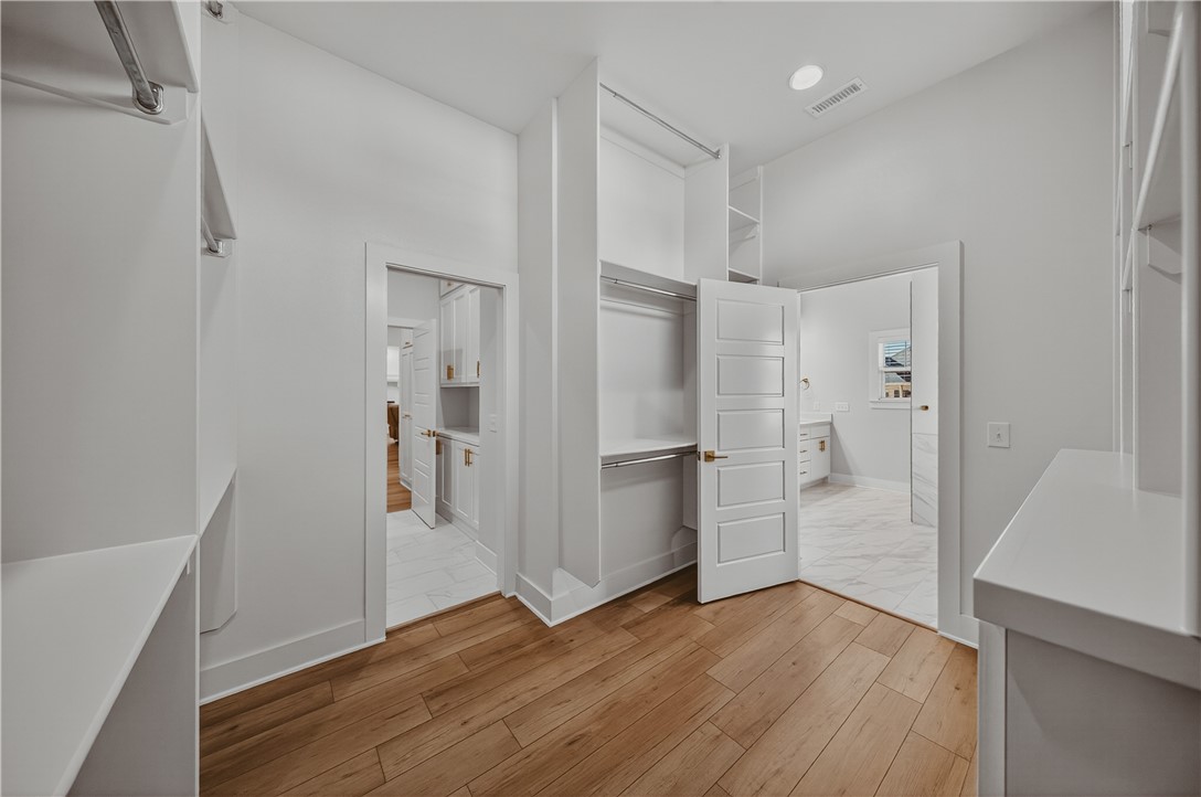 Crescent View - Residential