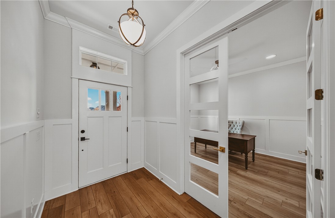 Crescent View - Residential