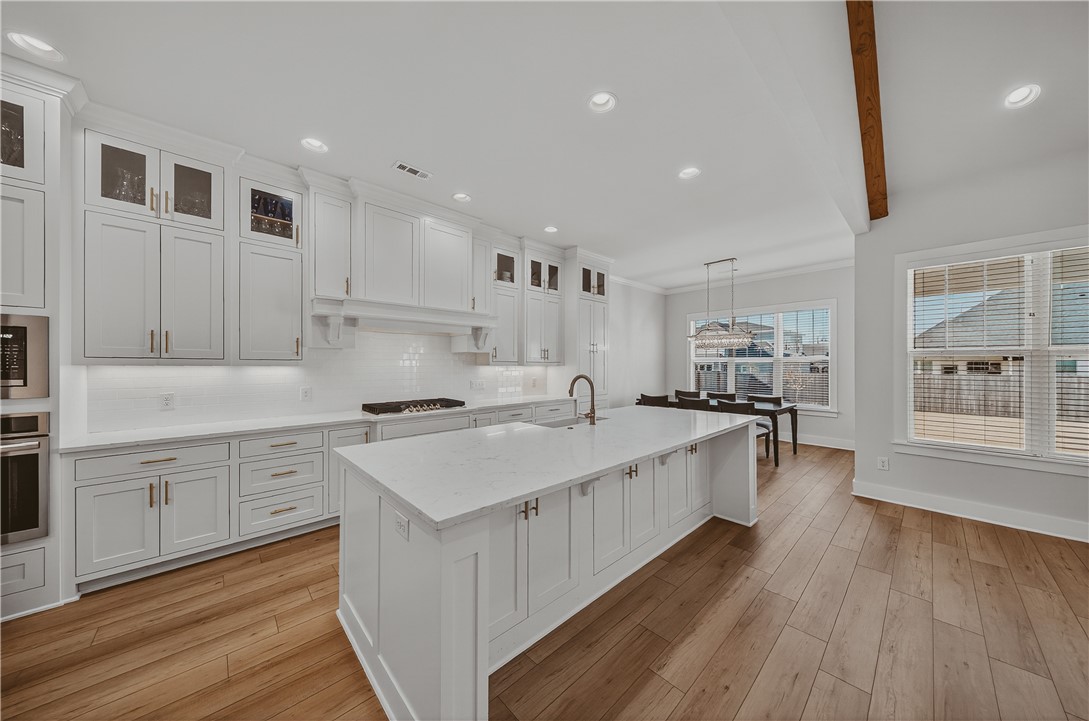 Crescent View - Residential