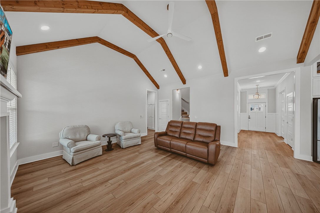 Crescent View - Residential