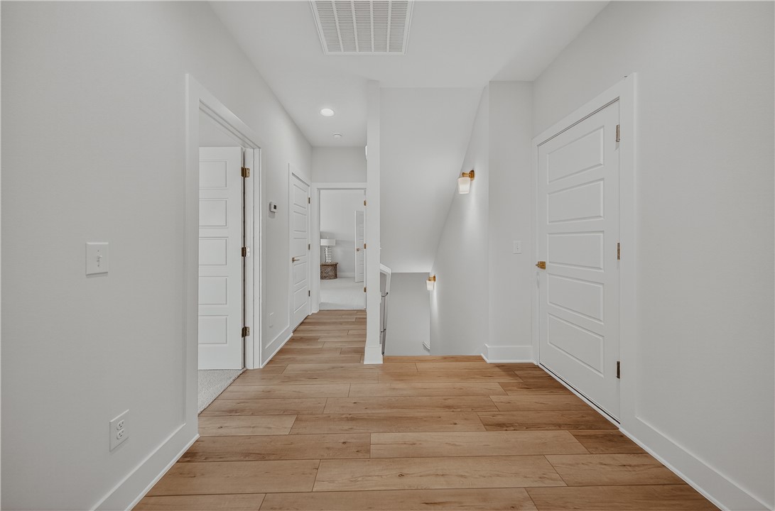 Crescent View - Residential