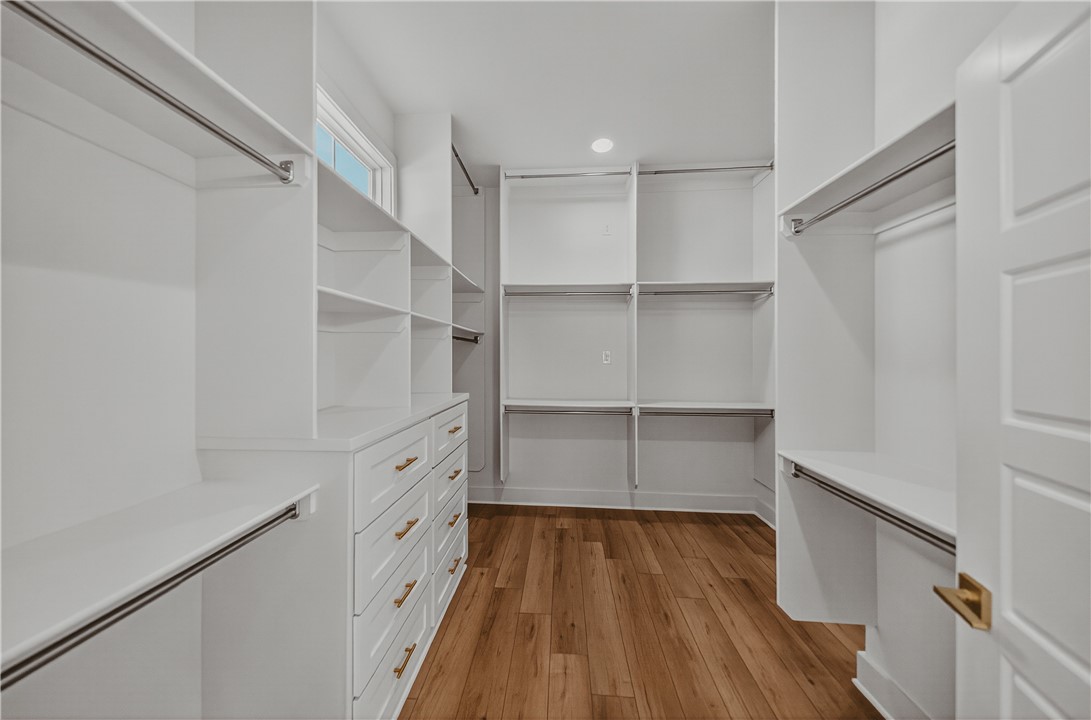 Crescent View - Residential