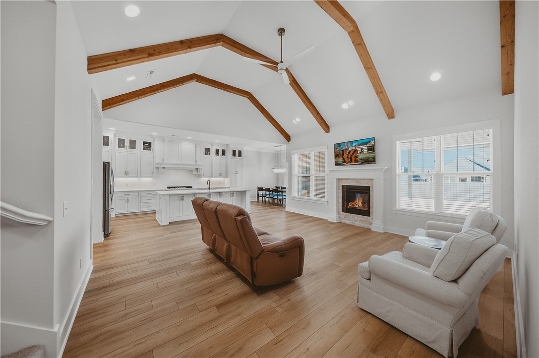 Crescent View - Residential