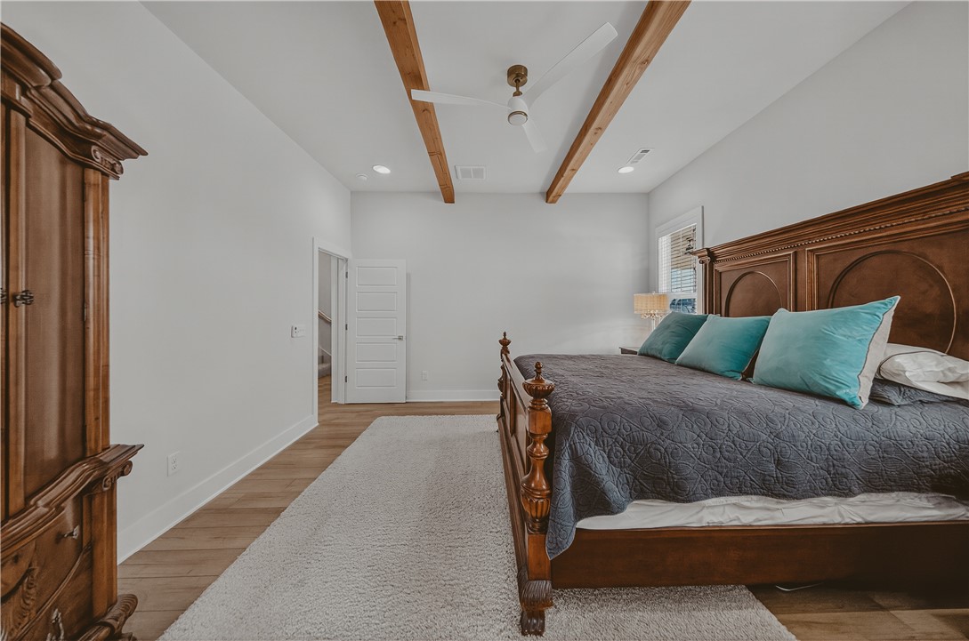 Crescent View - Residential