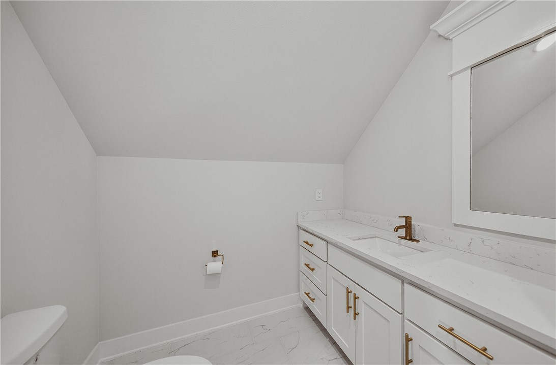 Crescent View - Residential