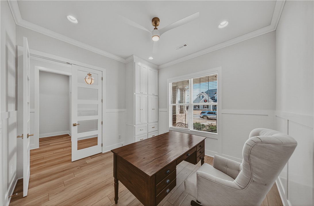 Crescent View - Residential