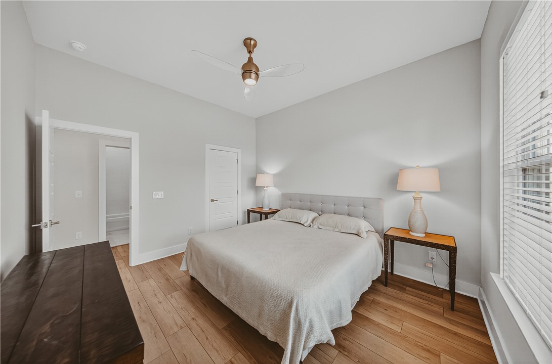 Crescent View - Residential