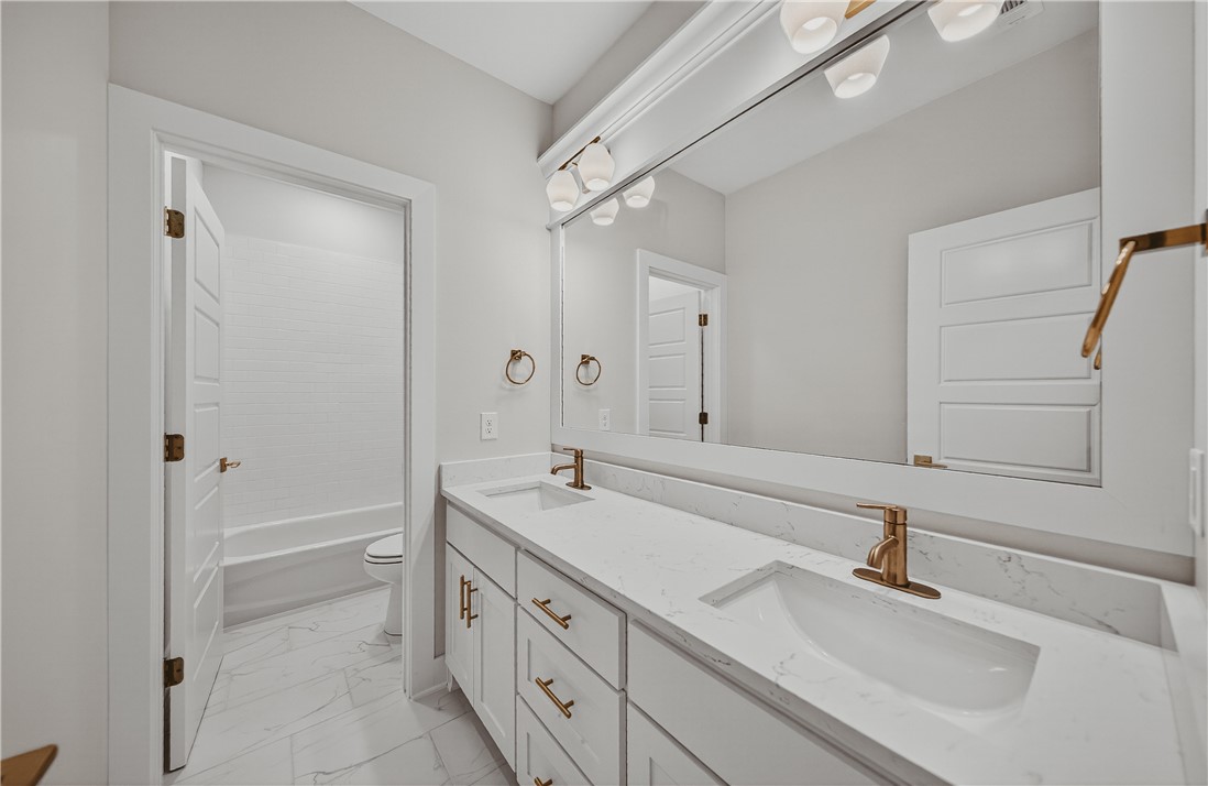 Crescent View - Residential