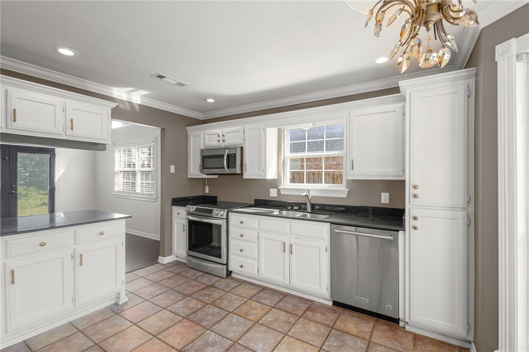 Champions Estates Rogers - Residential