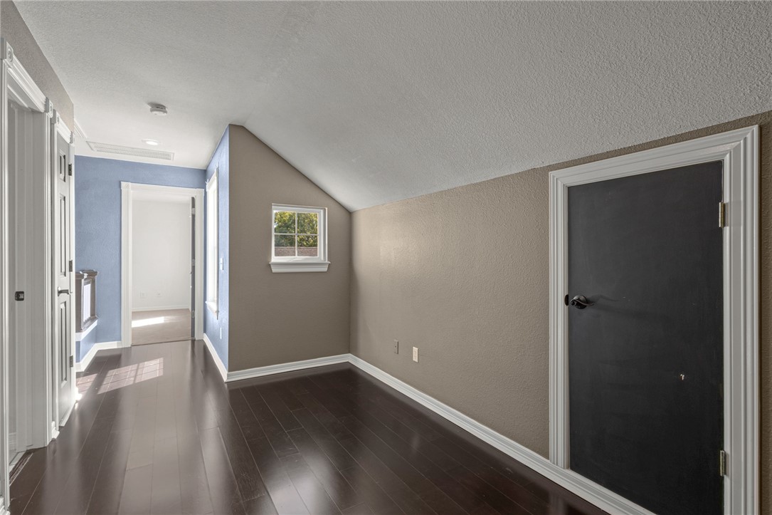 Champions Estates Rogers - Residential