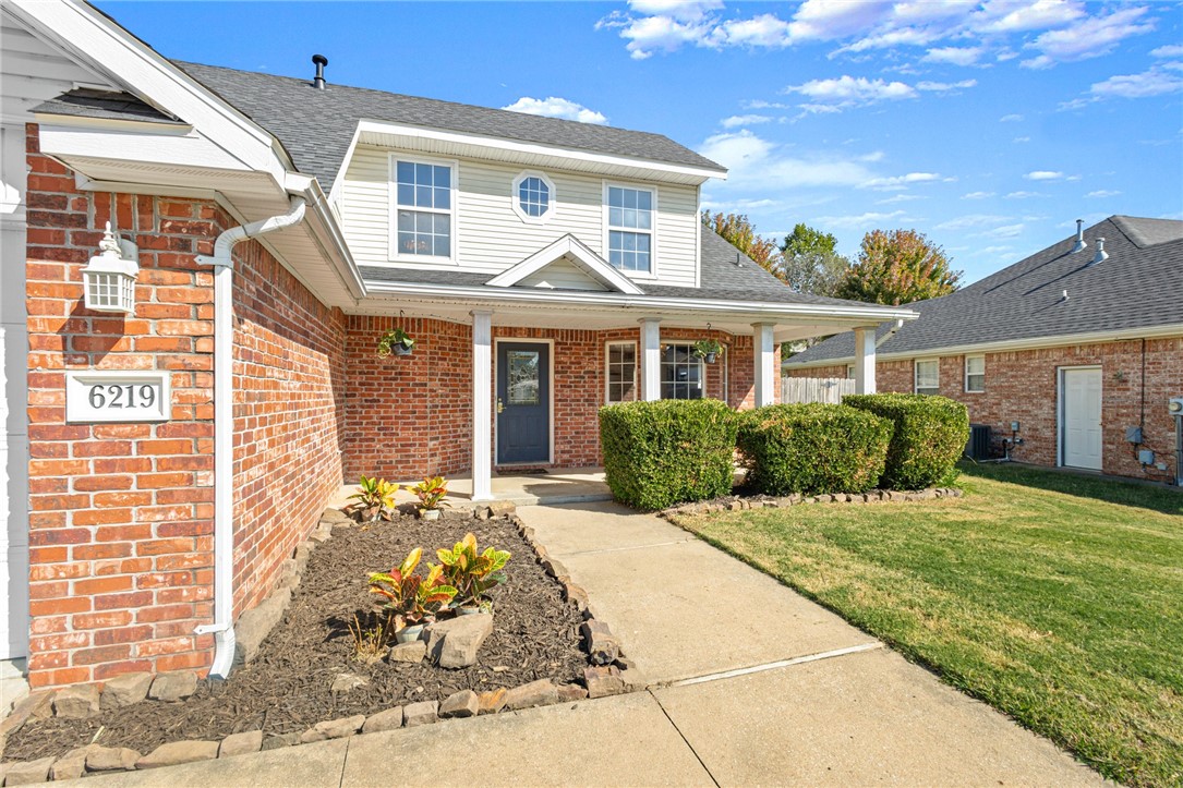 Champions Estates Rogers - Residential