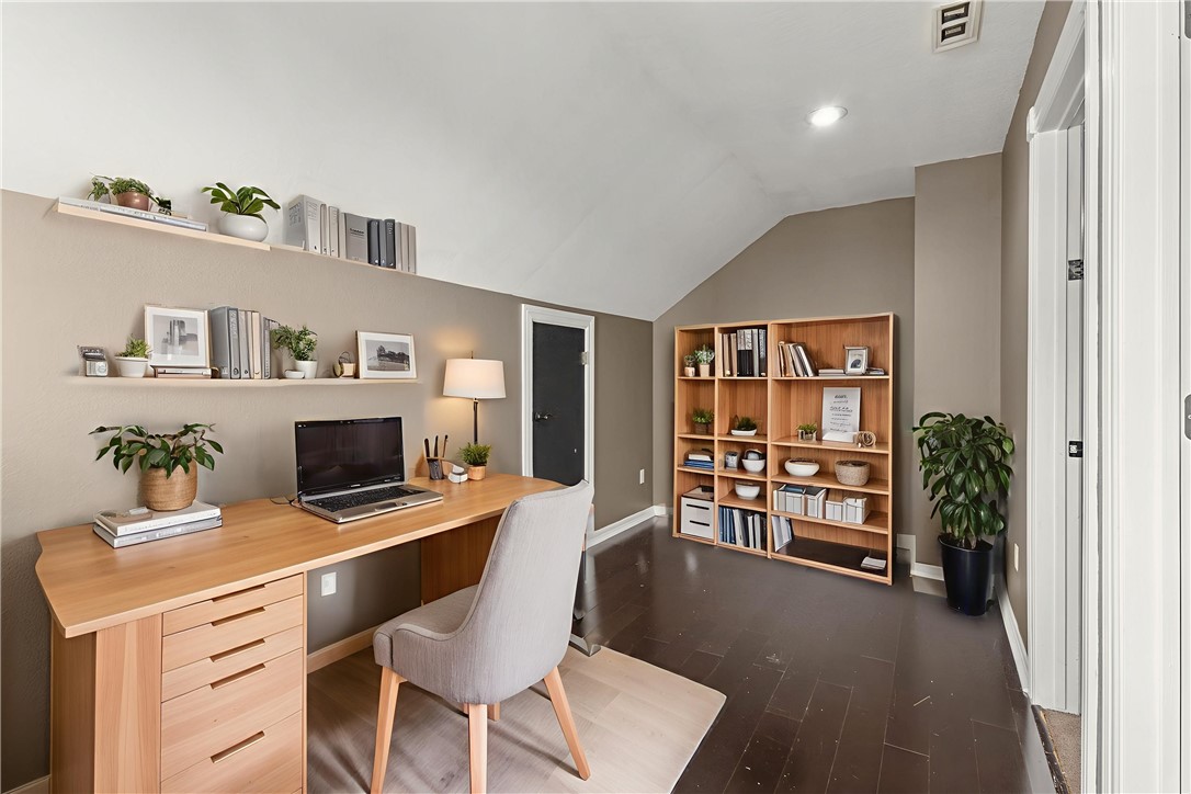 Champions Estates Rogers - Residential