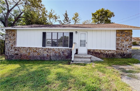 Photo of 209 W Hwy 62, Yellville, AR 72687 (MLS # 1360858)