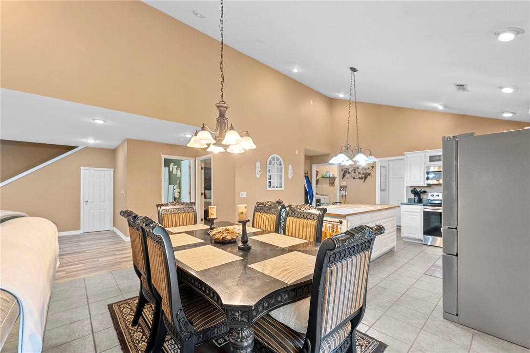 Lakeshore Manor - Residential