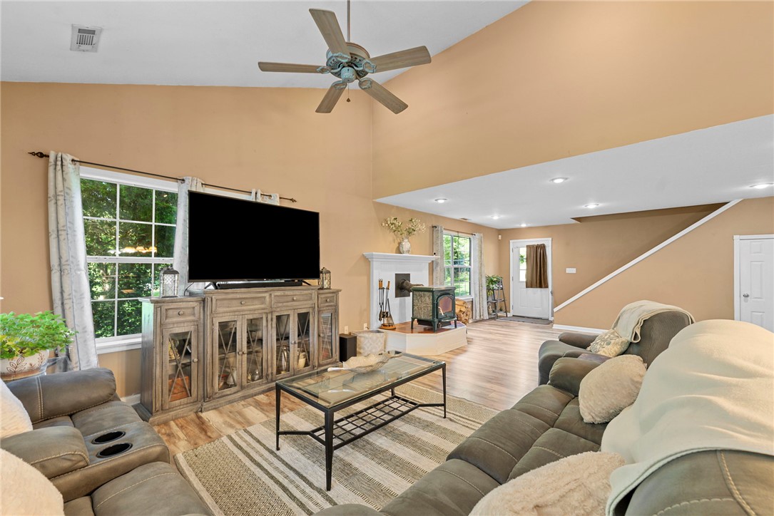 Lakeshore Manor - Residential