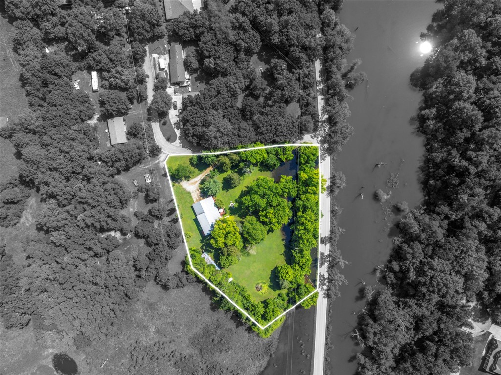 Lakeshore Manor - Residential