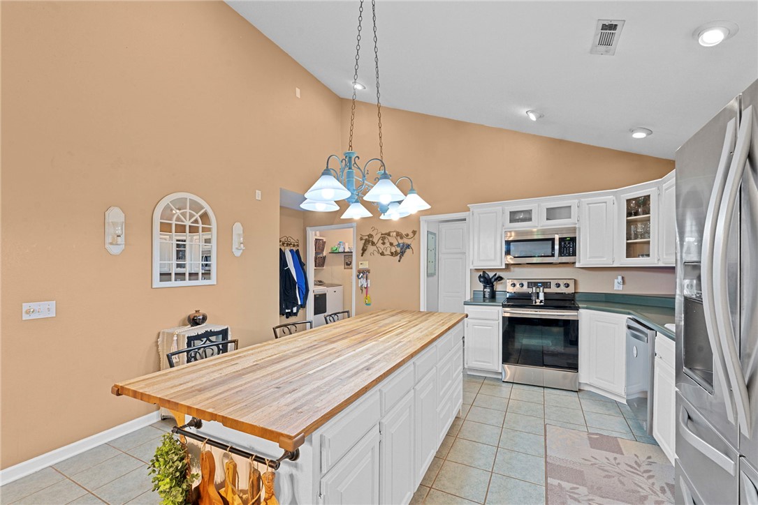 Lakeshore Manor - Residential