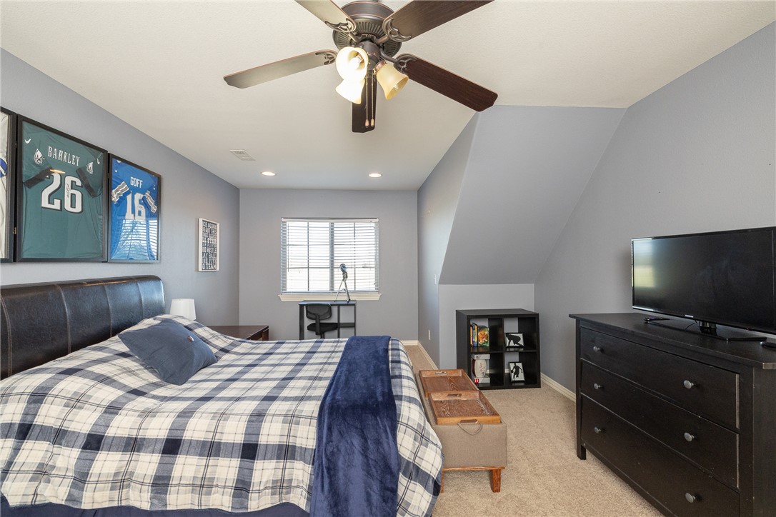 Waterford Estates At Hissom Ranch - Residential