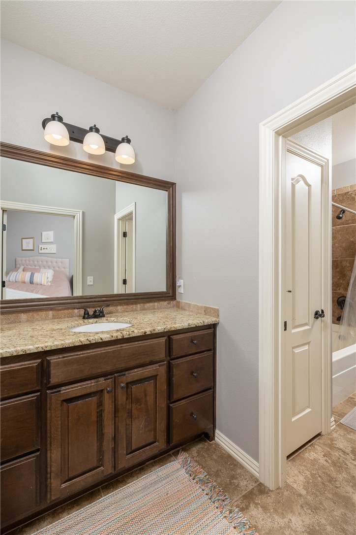 Waterford Estates At Hissom Ranch - Residential