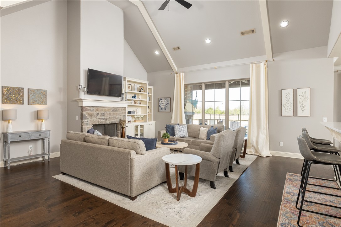 Waterford Estates At Hissom Ranch - Residential