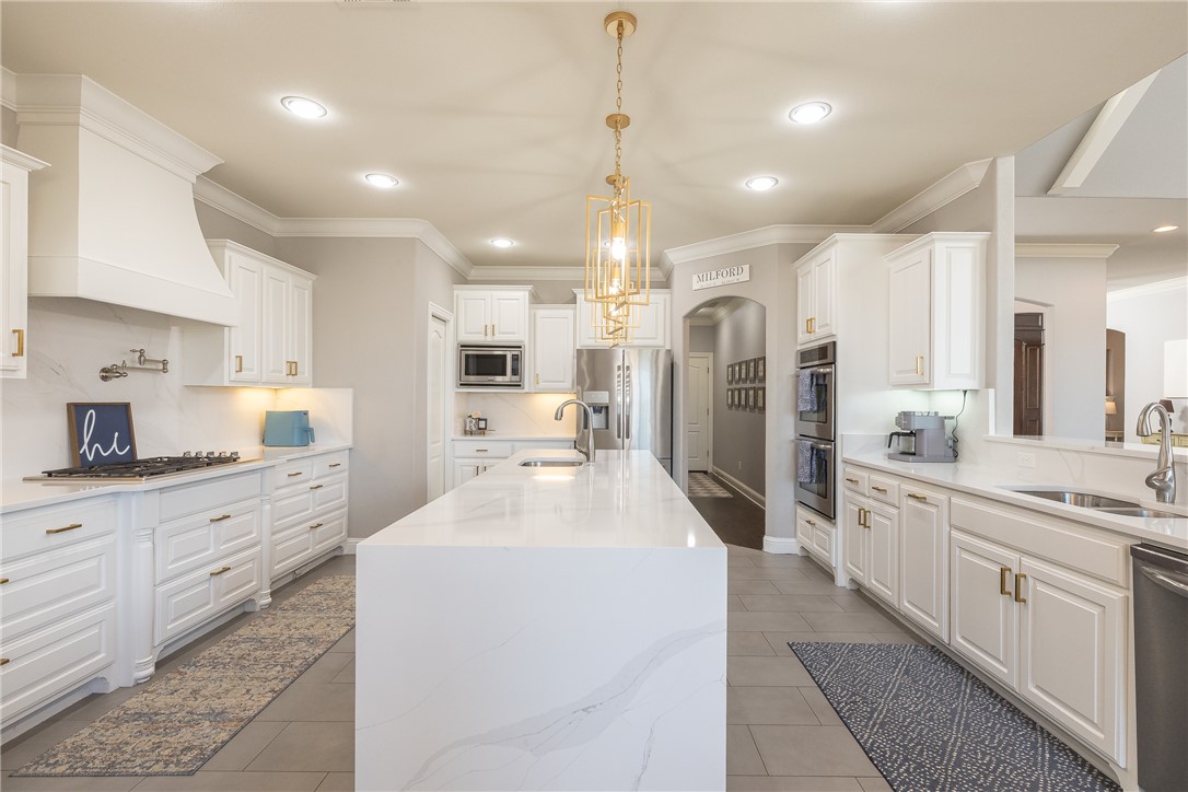 Waterford Estates At Hissom Ranch - Residential