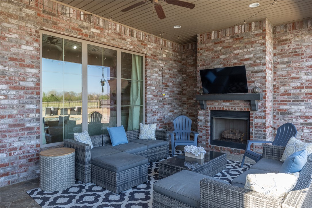 Waterford Estates At Hissom Ranch - Residential