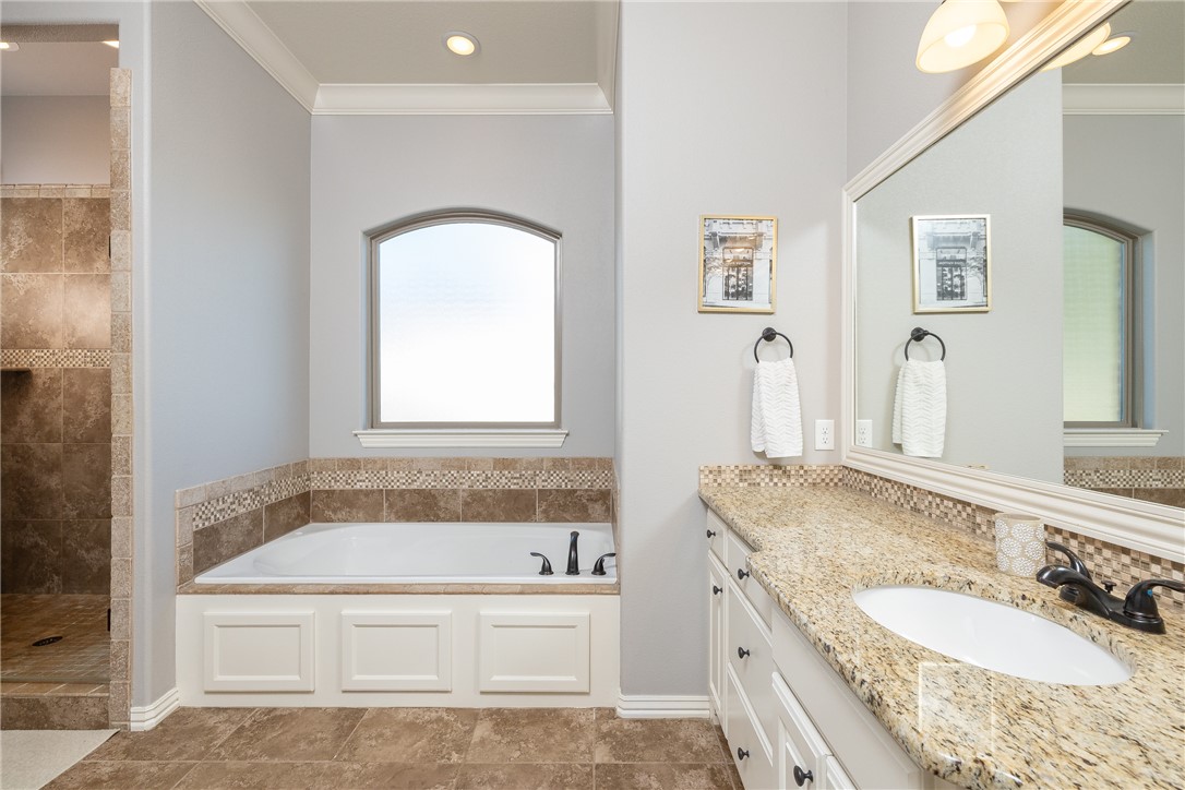 Waterford Estates At Hissom Ranch - Residential