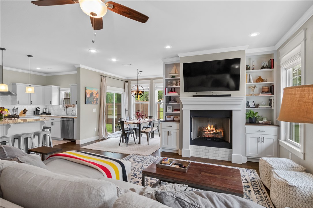 W A Burks Add Bentonville - Residential